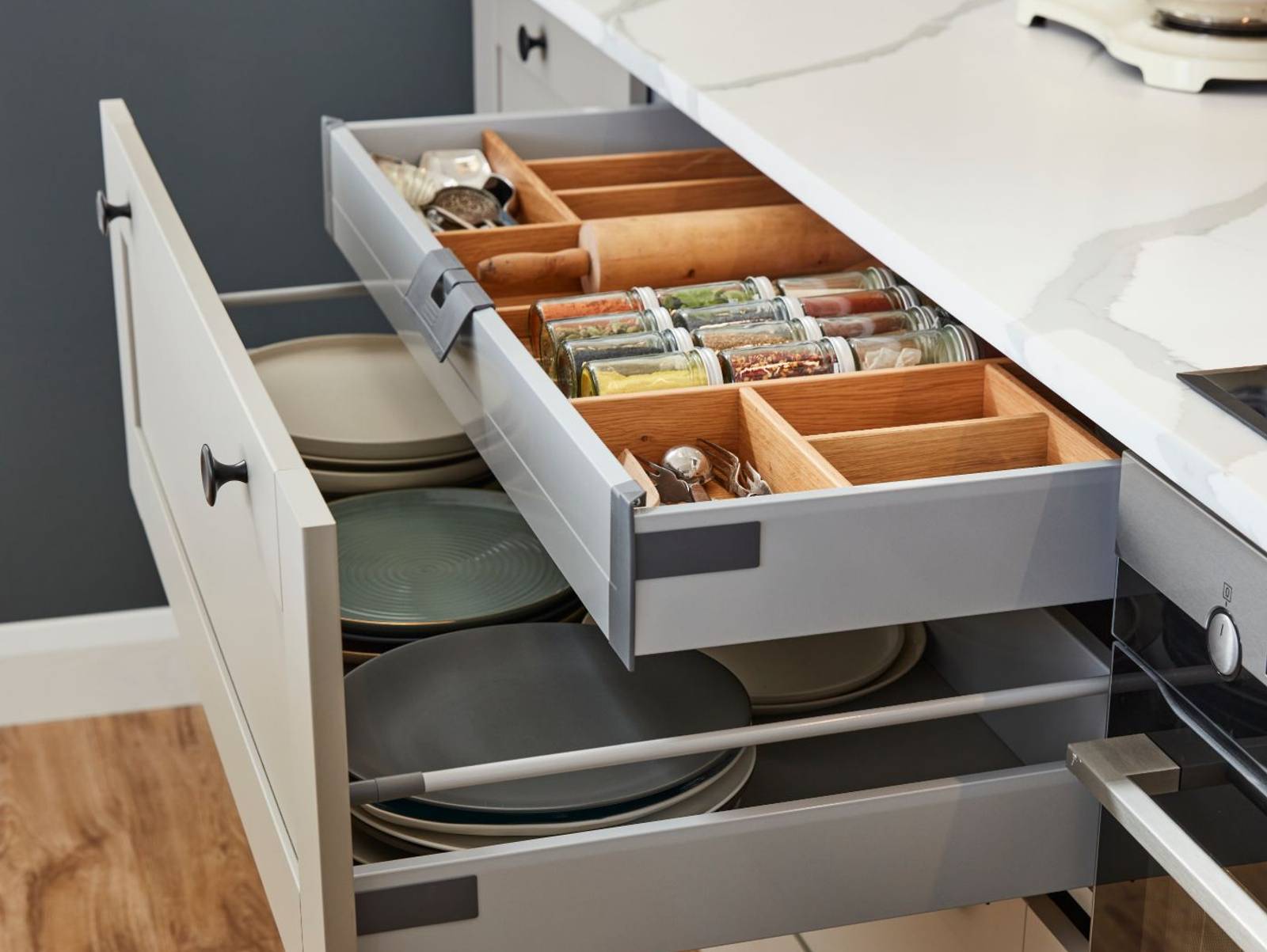 kitchen-internal-drawers-guide-magnet